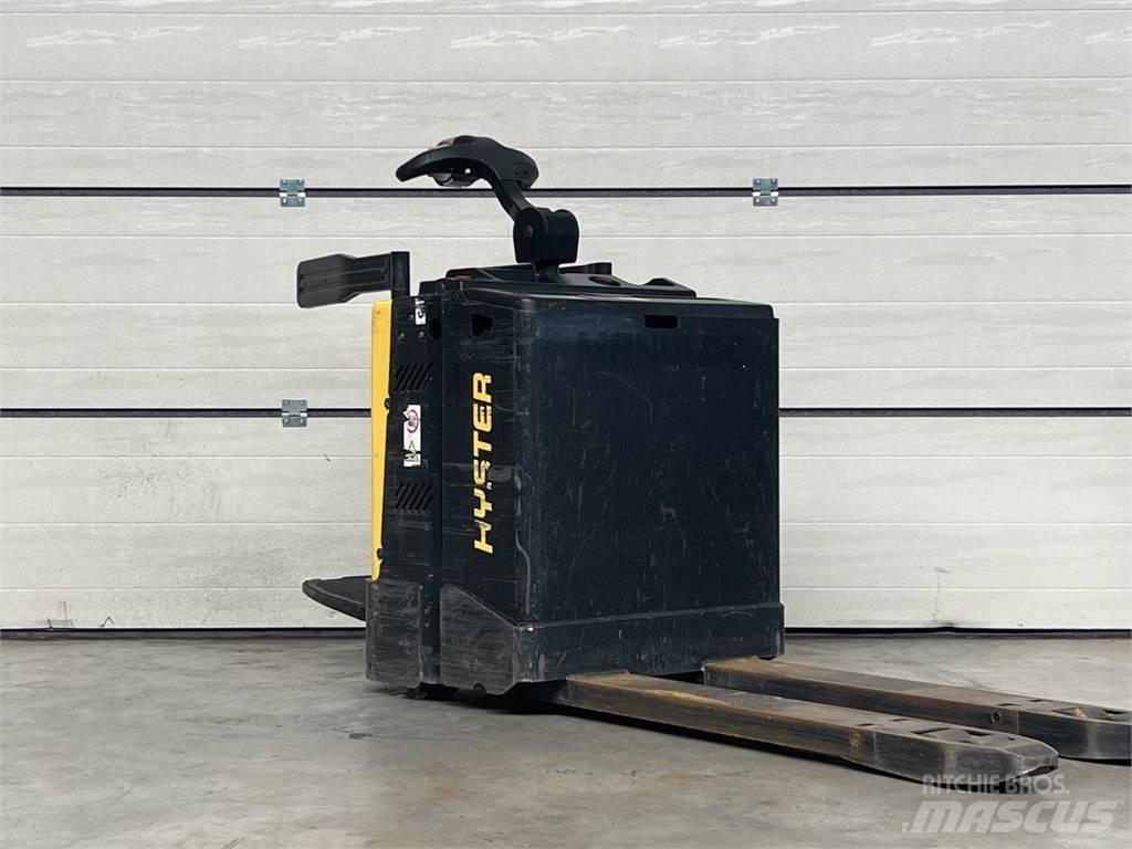 Hyster P2.0S Low lifter
