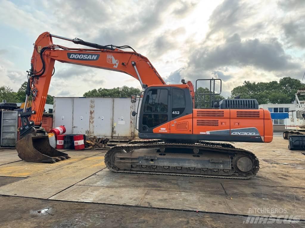 Doosan DX 300 LC-5 Crawler excavators