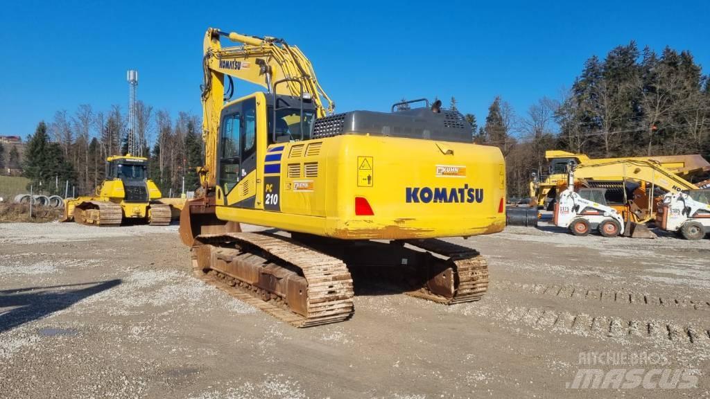 Komatsu PC 210 LC-11 Crawler excavators