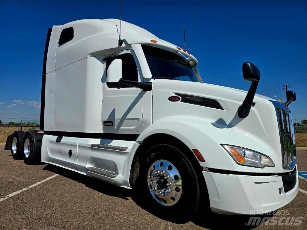 Peterbilt 579 Prime Movers