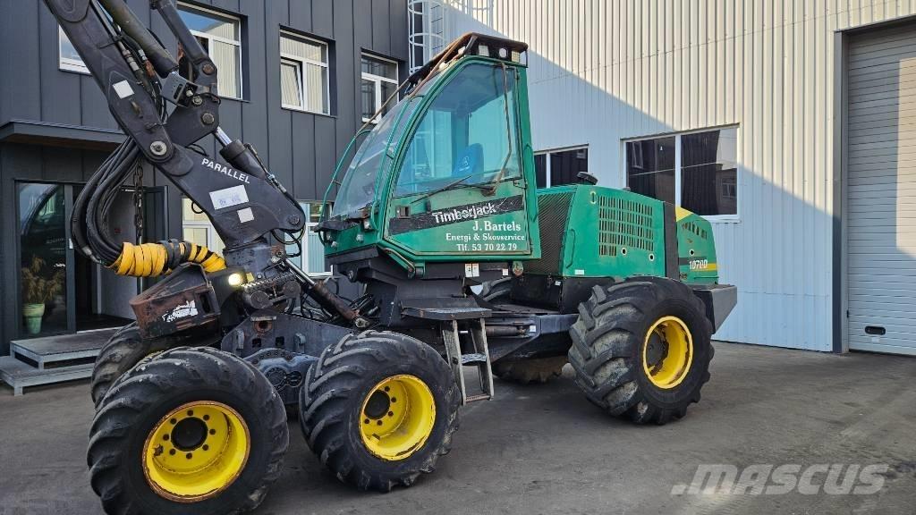 John Deere 1070 D Harvesters