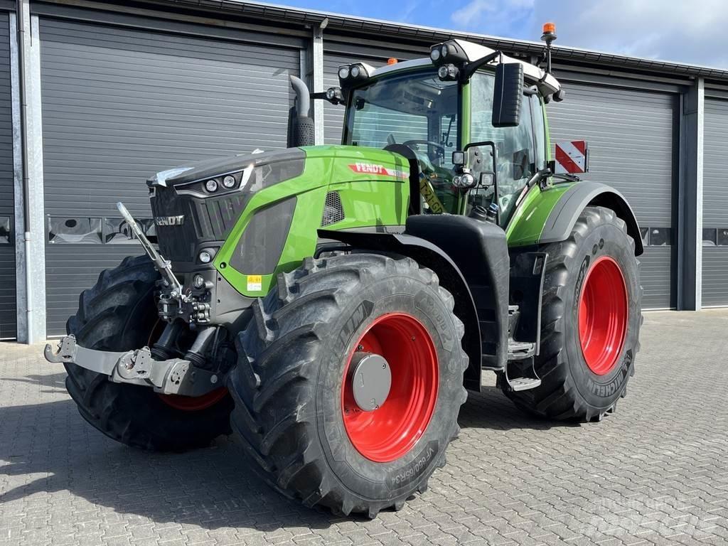 Fendt 933 Vario Tractors