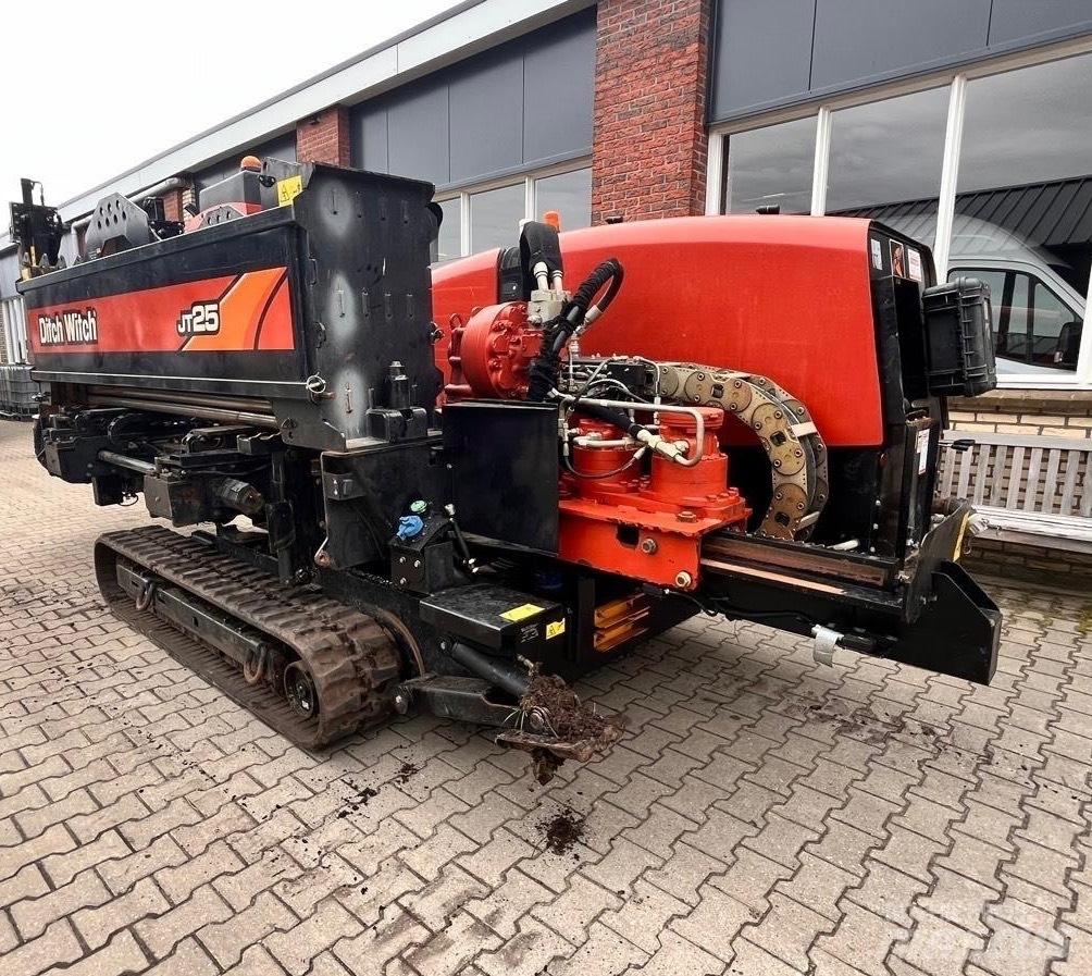 Ditch Witch JT 25 Horizontal drilling rigs