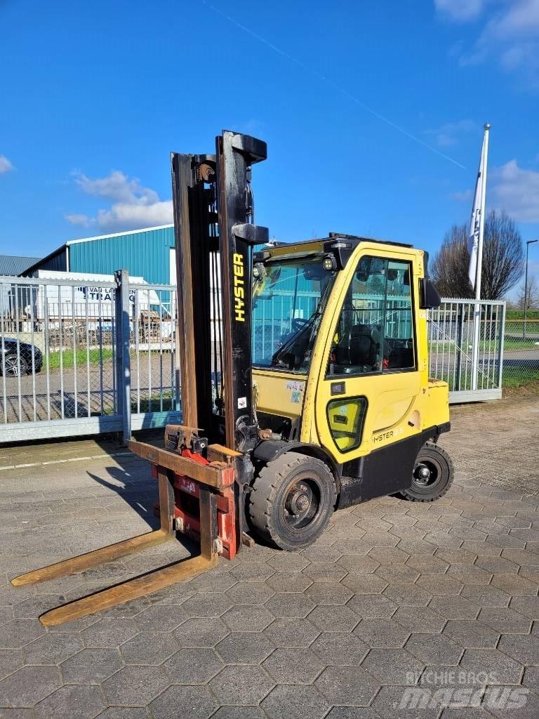 Hyster J 2.5 X Diesel trucks