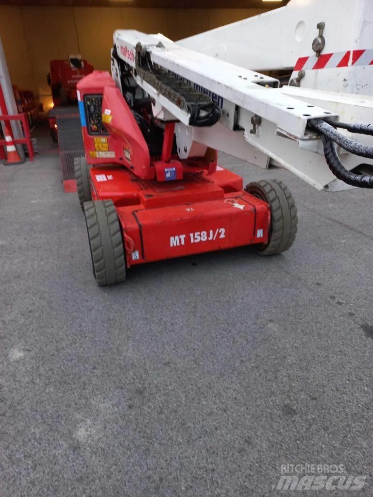 JLG E 450 AJ Articulated boom lifts