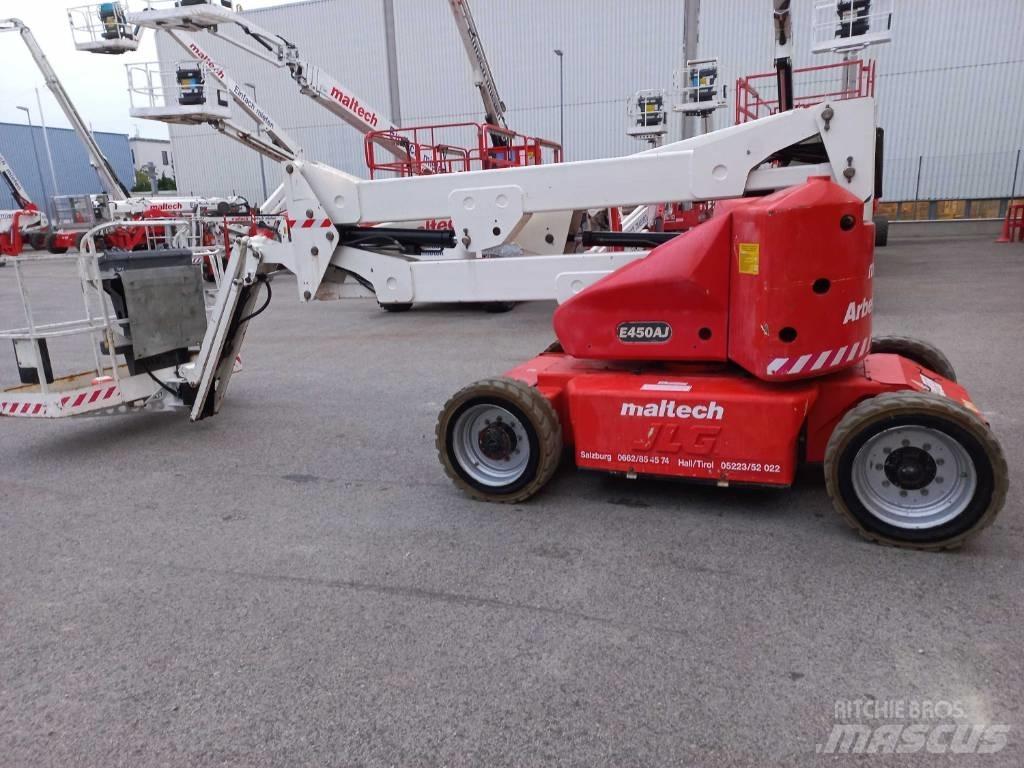 JLG E 450 AJ Articulated boom lifts