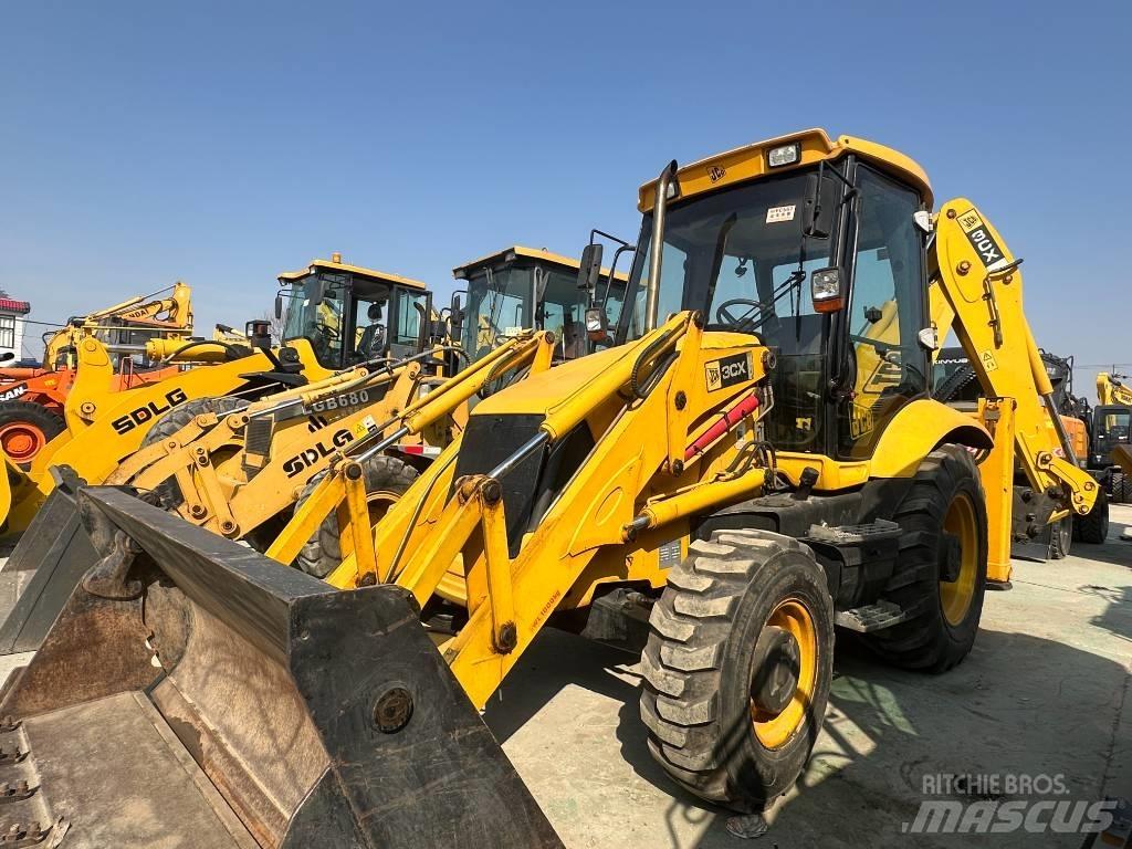 JCB 3 CX Backhoe