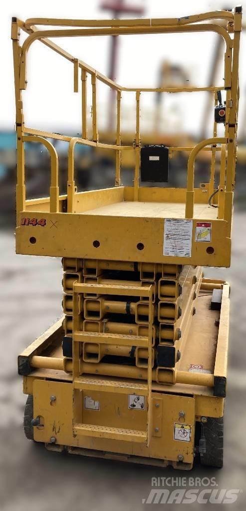 Haulotte Compact 14 Scissor lifts