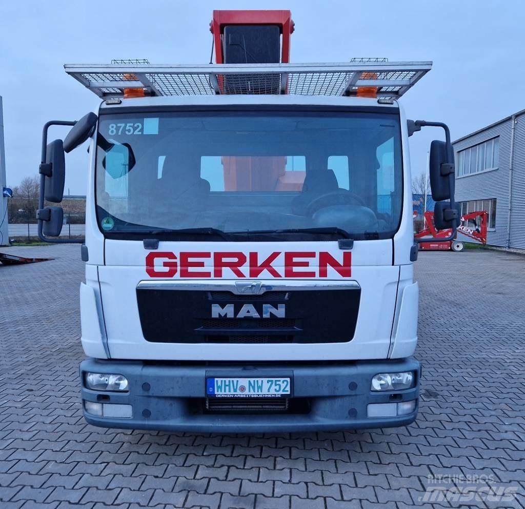 Ruthmann T330 Truck mounted platforms
