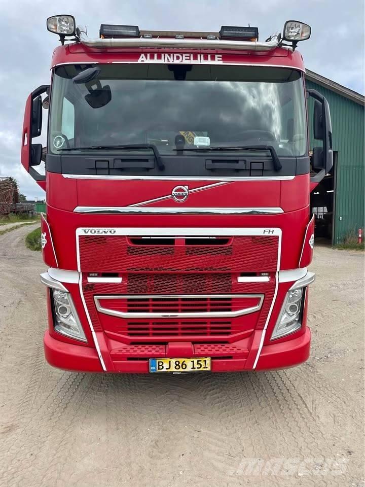 Volvo FH 500 Crane trucks