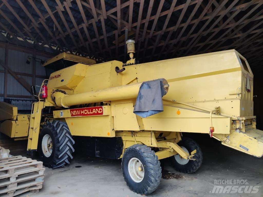 New Holland 8030 Combine harvesters