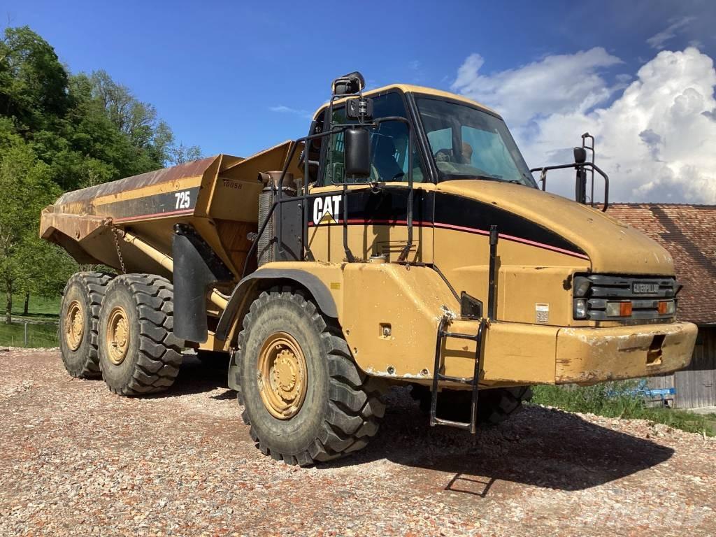 CAT 725 Articulated Haulers