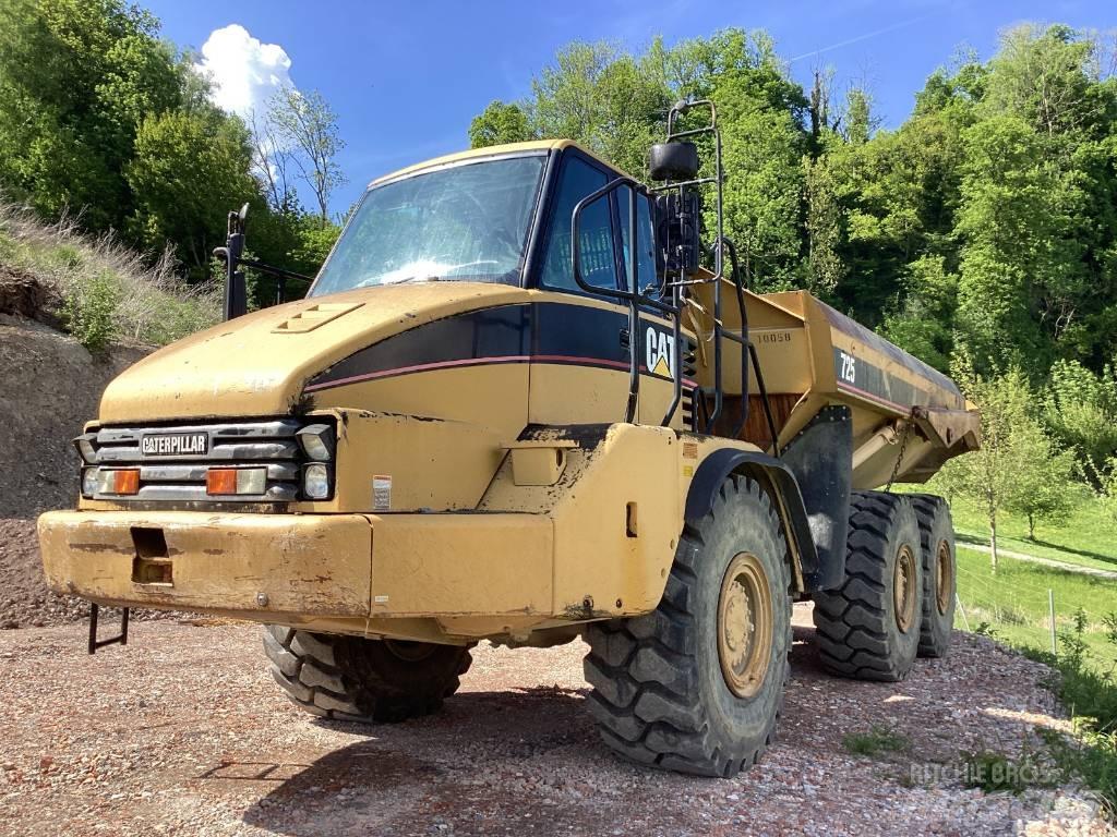 CAT 725 Articulated Haulers