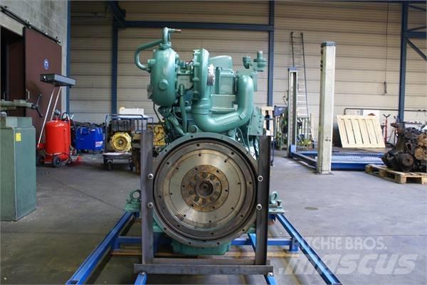 Volvo TD121C Engines