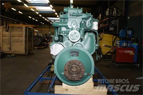 Volvo TD121C Engines