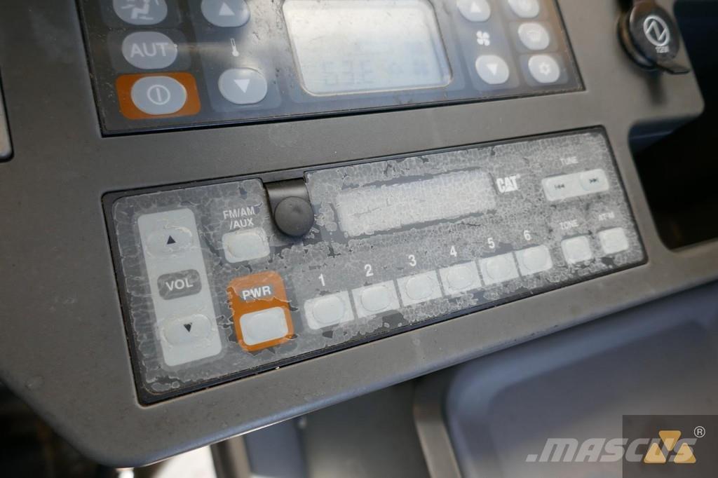 CAT 335F LCR Crawler excavators