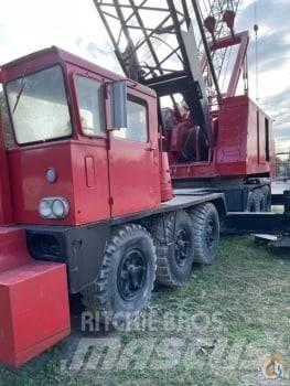 Manitowoc 3900 T All terrain cranes
