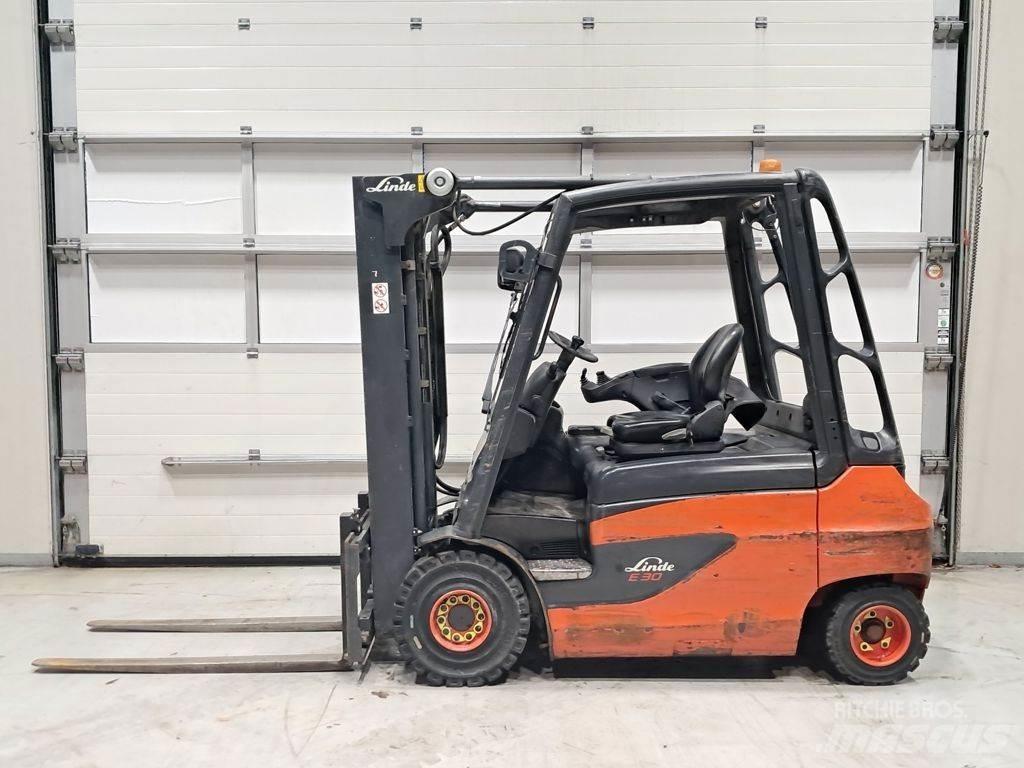 Linde E30-01 Electric forklift trucks