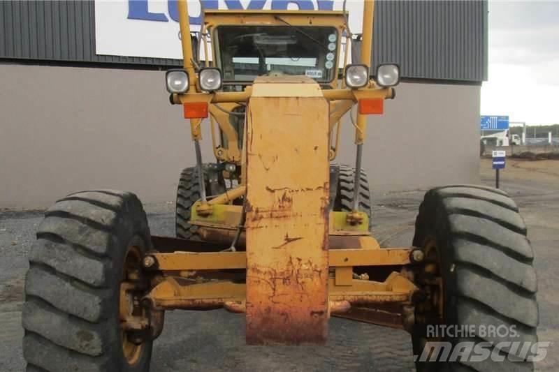 CAT 140H Graders