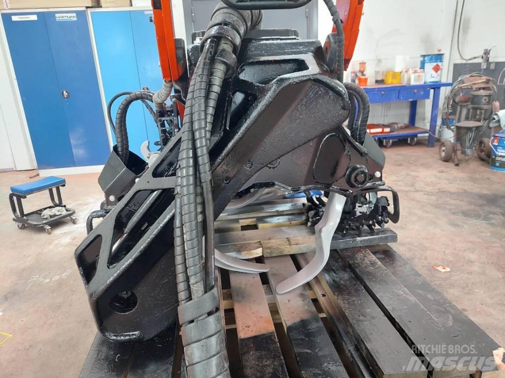 Komatsu C123 Harvester heads