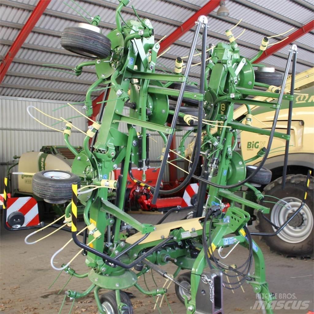Krone Vendro 900 Rakes and tedders