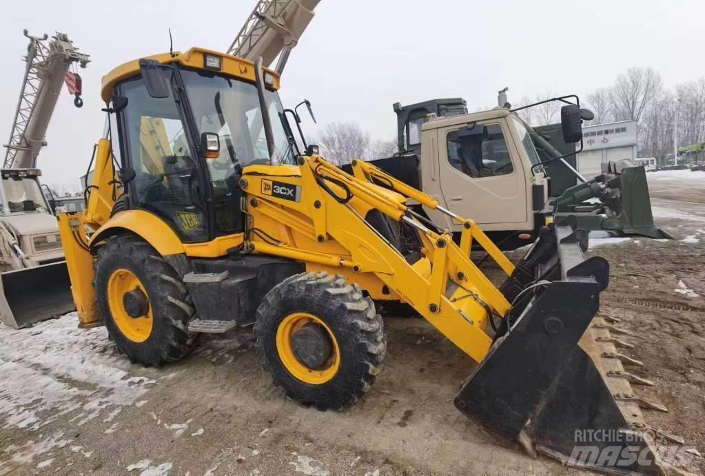 JCB 3CX Backhoe