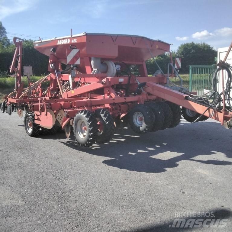 Kverneland MSC 400 Drills