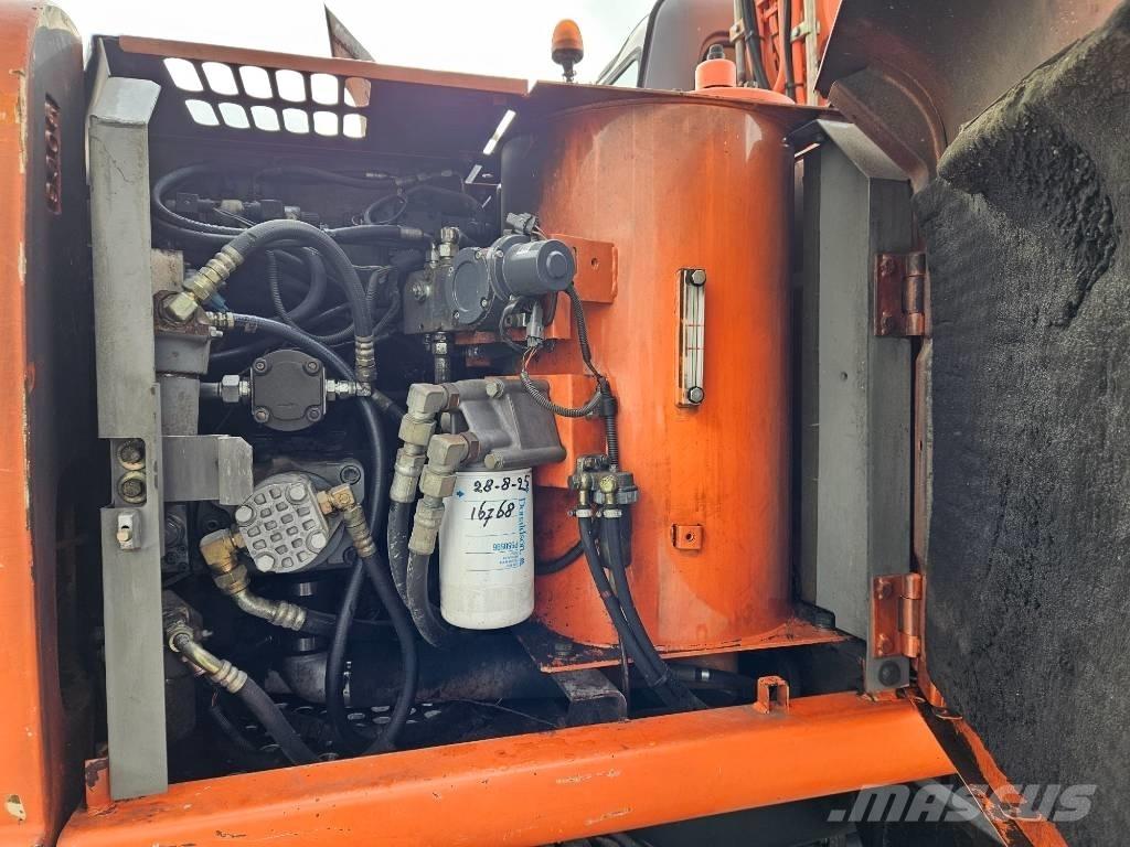 Hitachi ZX130W Wheeled excavators