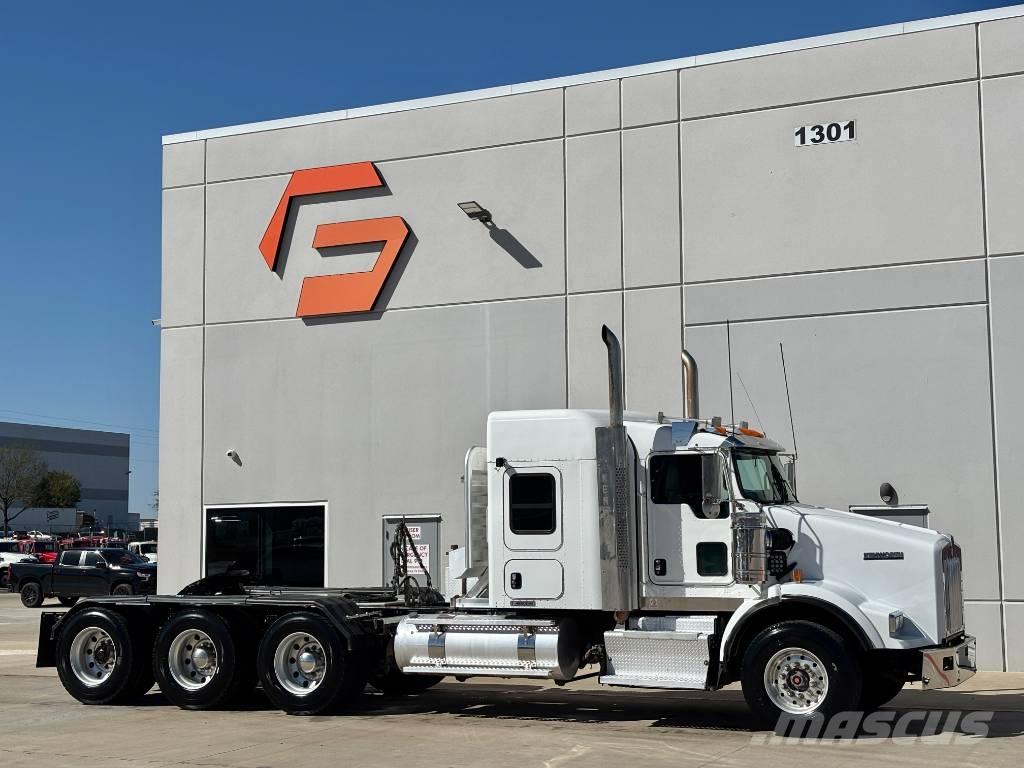 Kenworth T800 Prime Movers