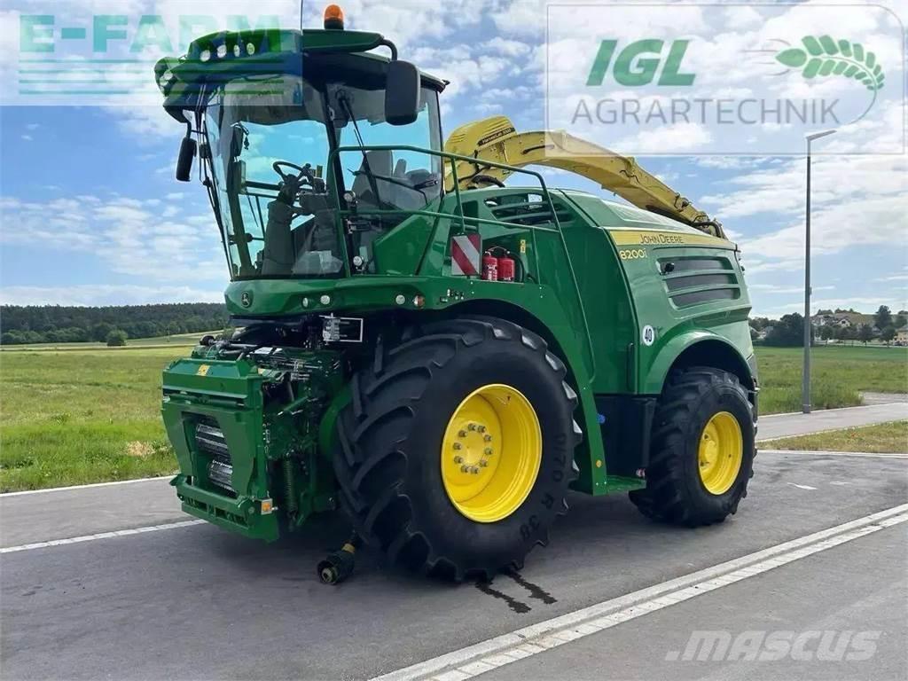 John Deere 8200 i Forage harvesters