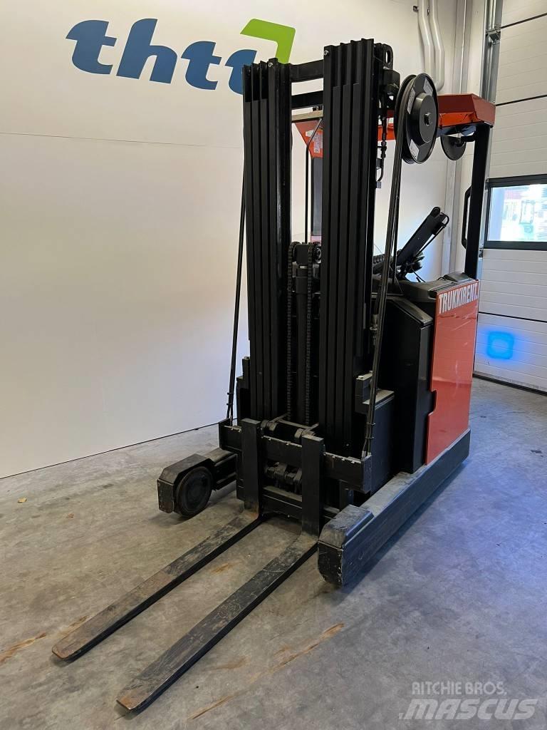 BT RR E 160 M Reach truck