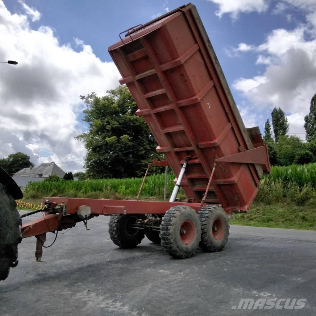 IH B14 Tipper trucks