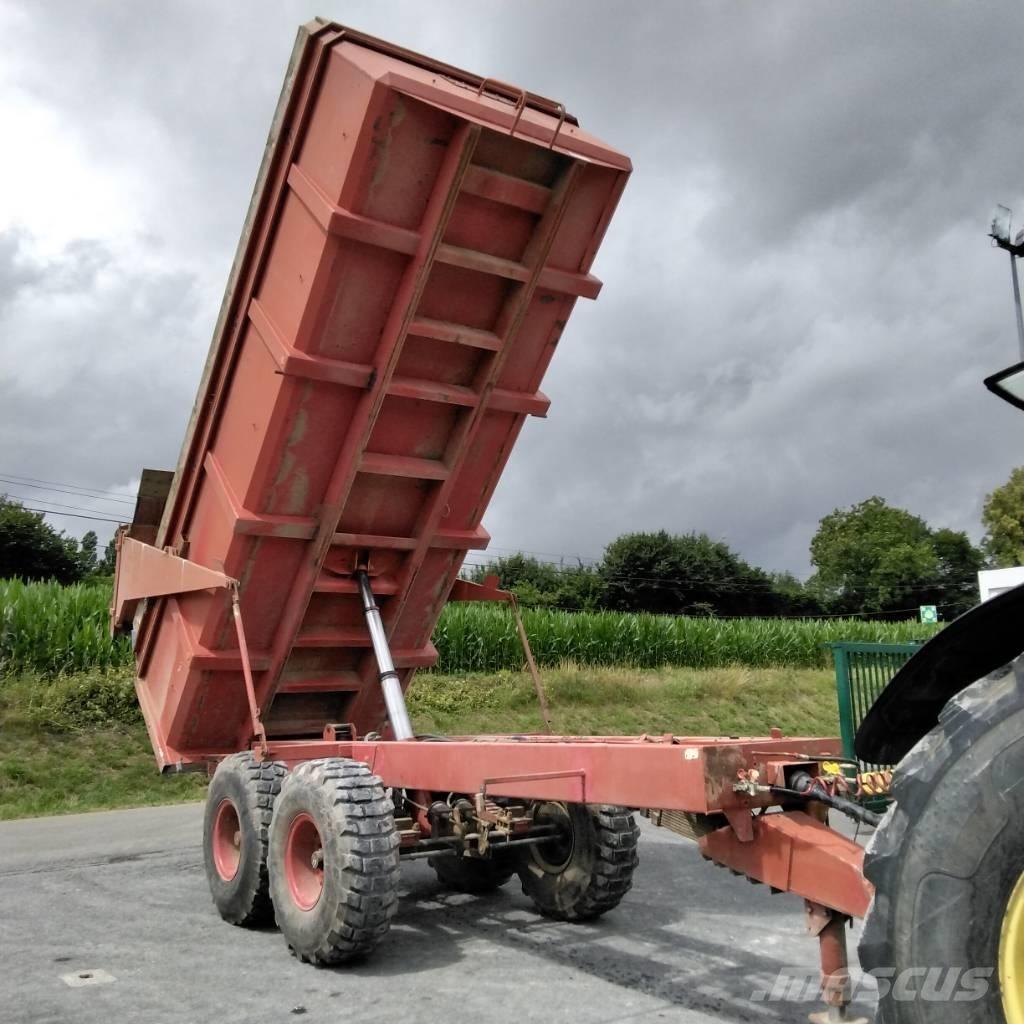 IH B14 Tipper trucks