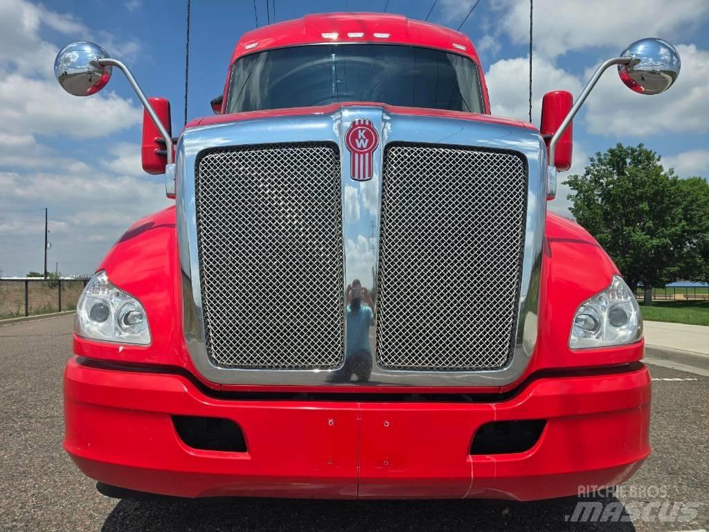 Kenworth T 680 Prime Movers