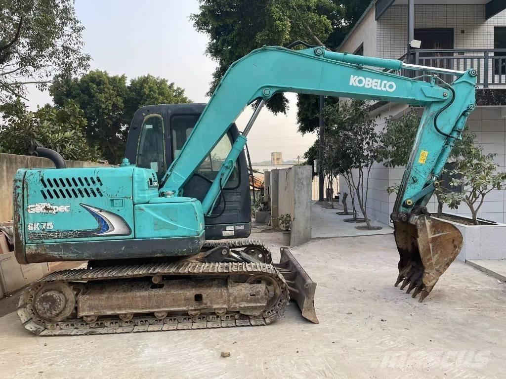 Kobelco SK 75 Crawler excavators