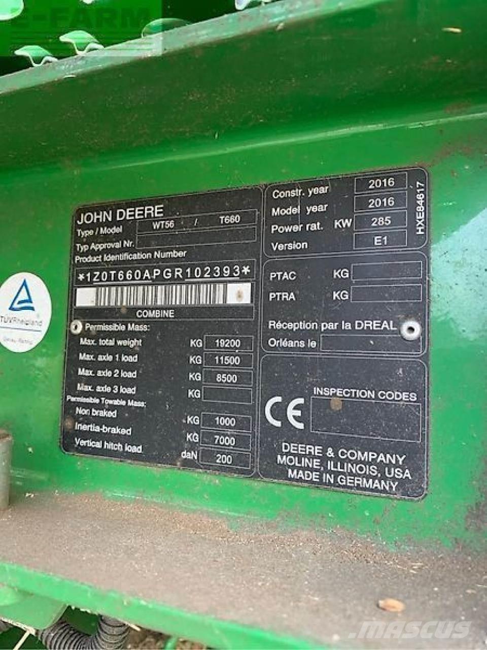 John Deere t660 Combine harvesters