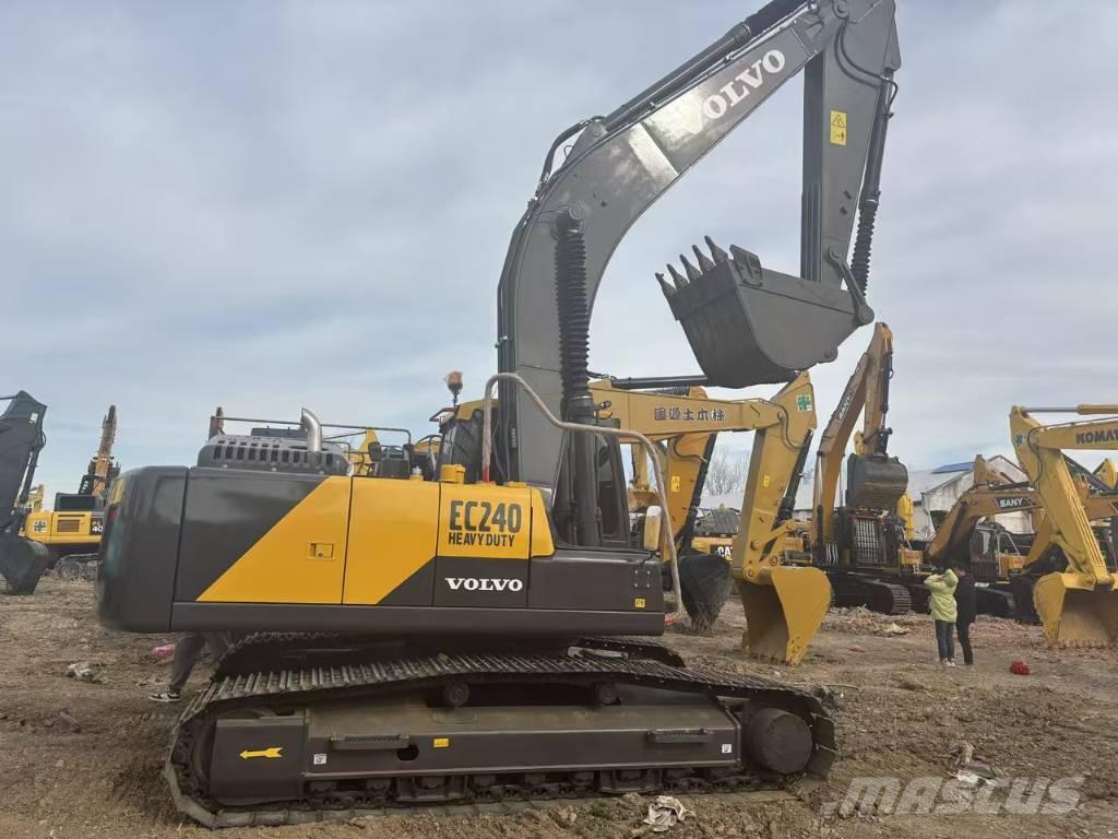 Volvo EC 240 Crawler excavators