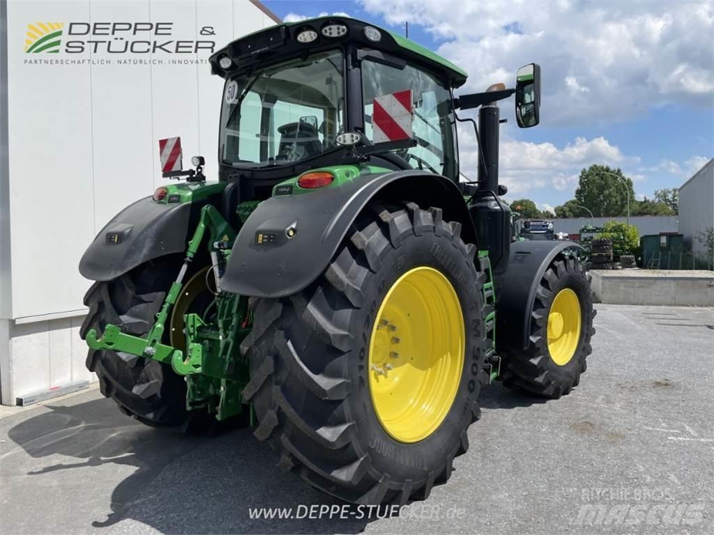 John Deere 6250R Tractors