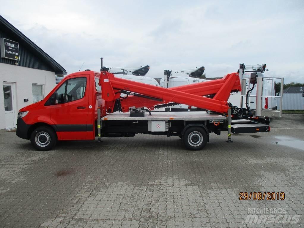 VERSALIFT VTX 240 G3 Truck mounted platforms