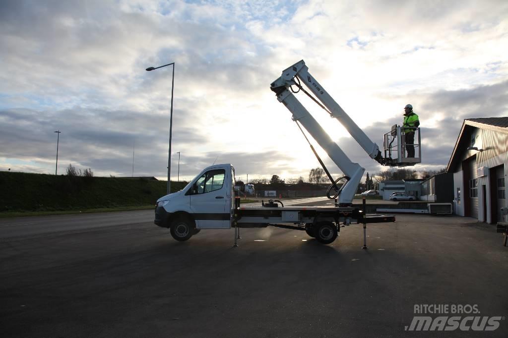 VERSALIFT VTX 240 G3 Truck mounted platforms