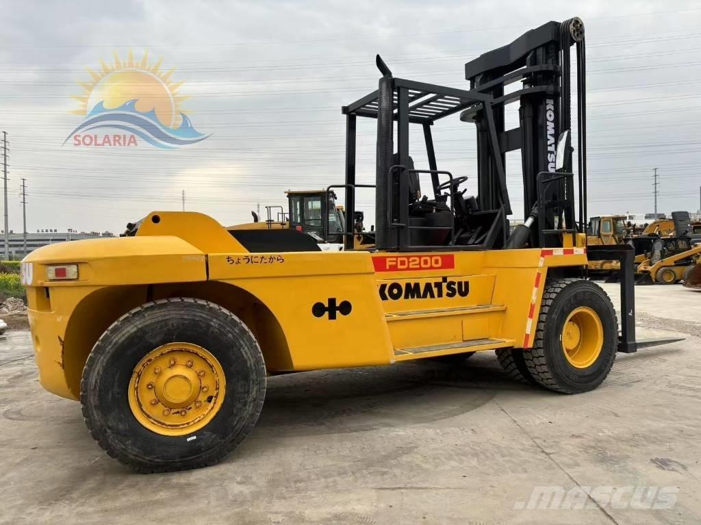 Komatsu FD 200 Diesel trucks