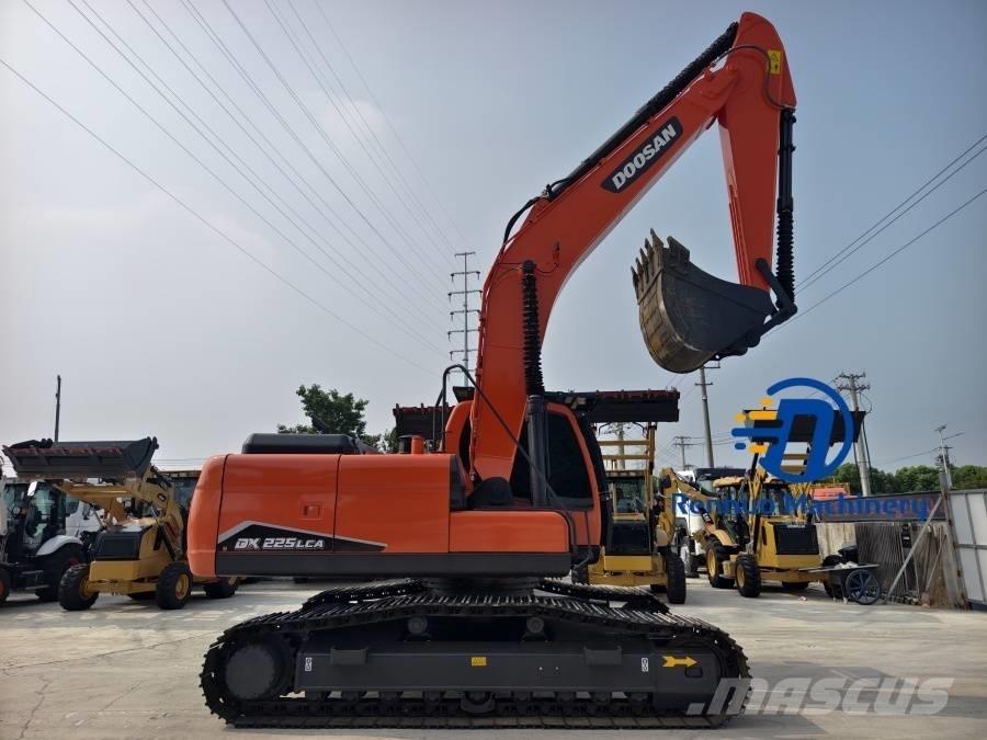 Doosan DX 225 LCA Crawler excavators