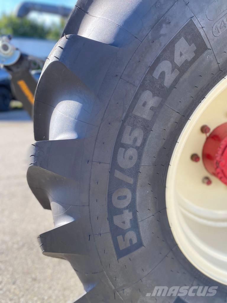 IHC 1246 AS Tractors