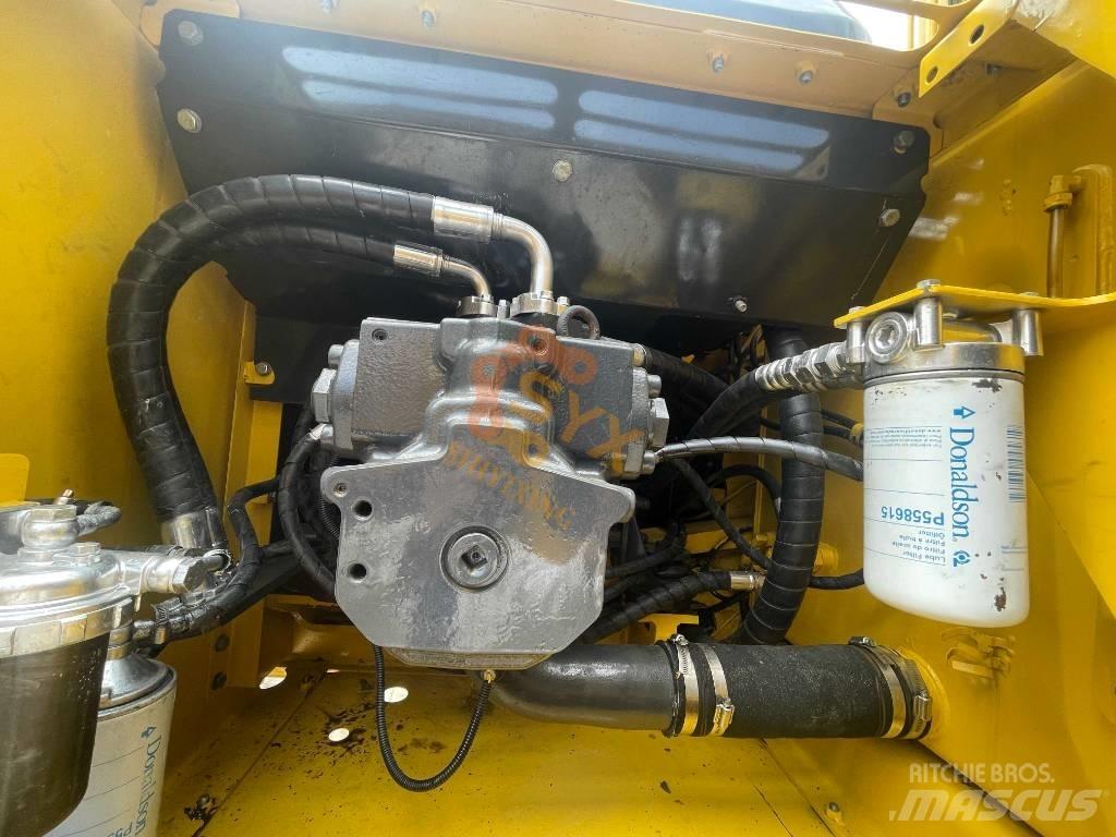 Komatsu PC 220 Crawler excavators
