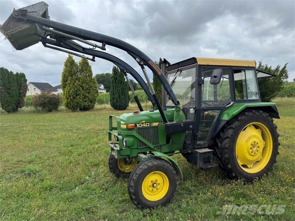 John Deere 1040 S Tractors