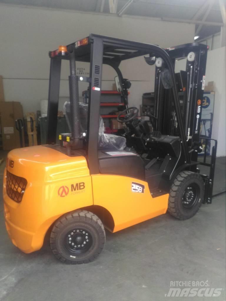  MB CPCD25T8-S4S Diesel trucks