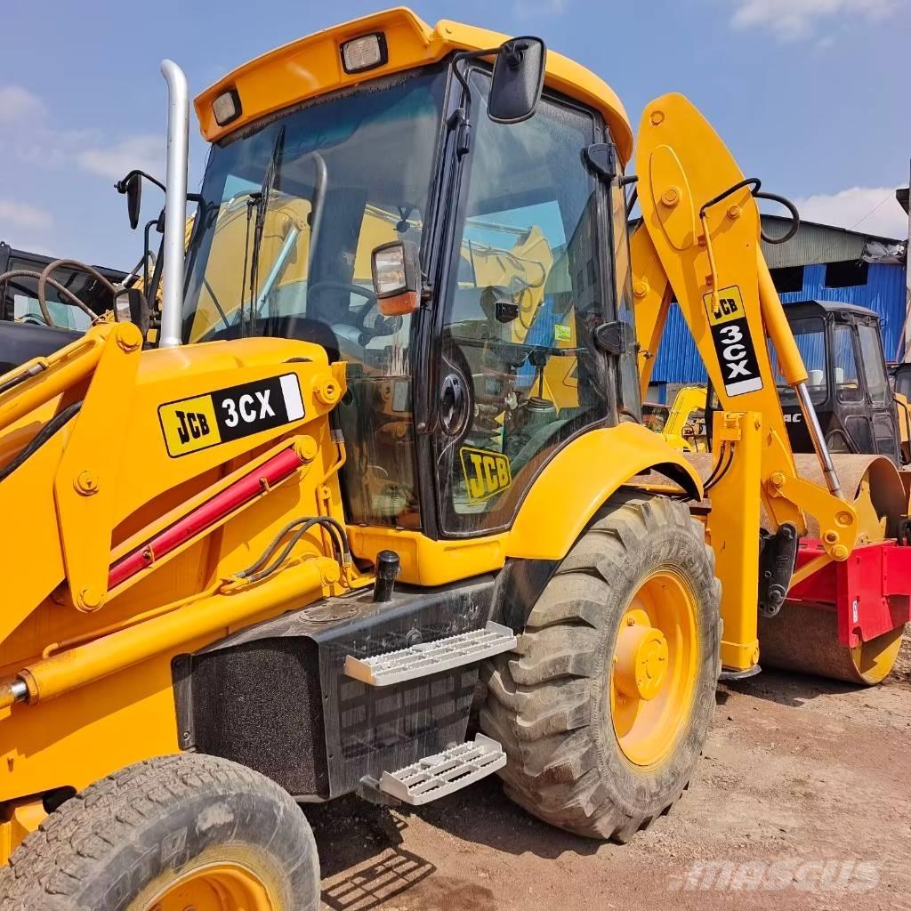 JCB 3 CX Backhoe