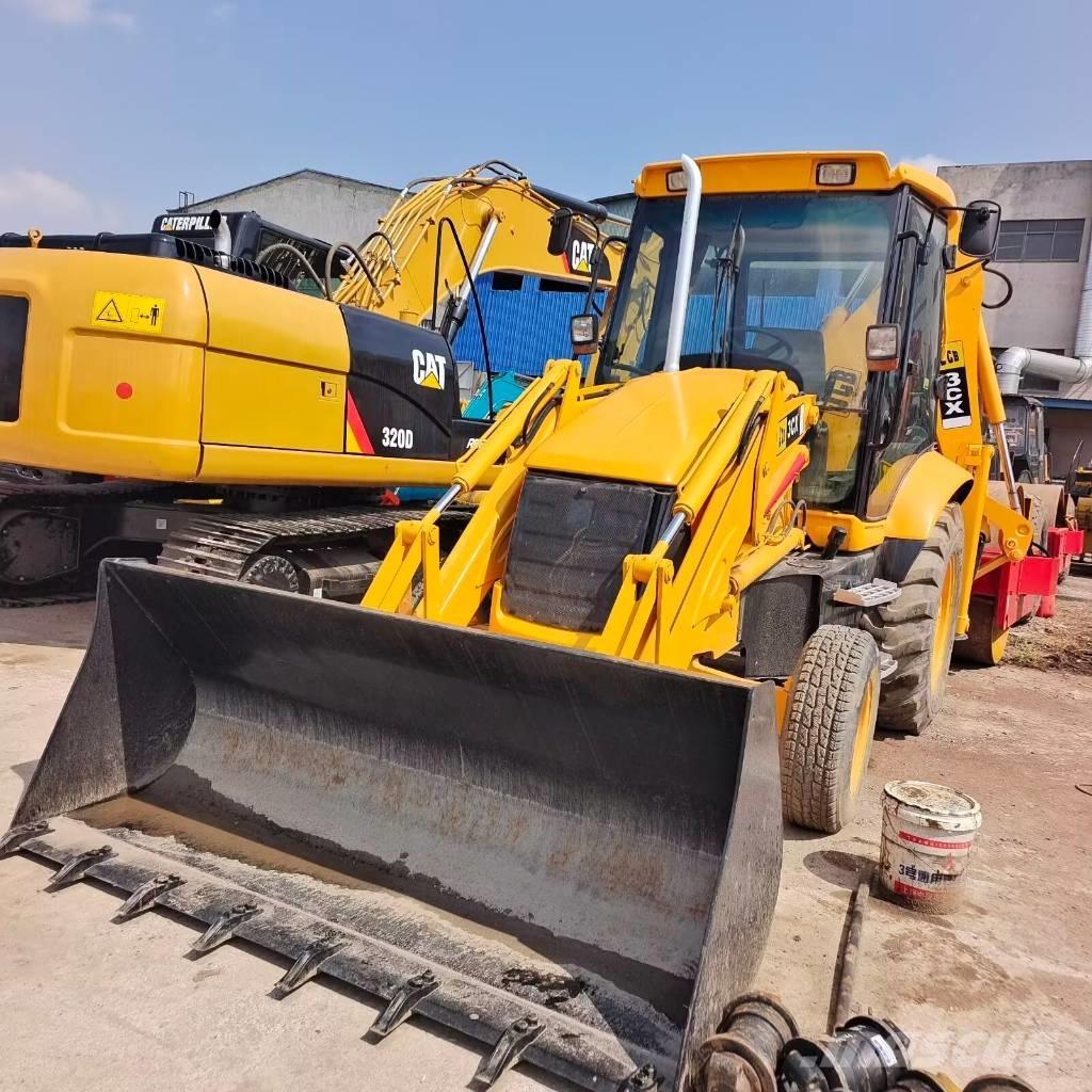 JCB 3 CX Backhoe