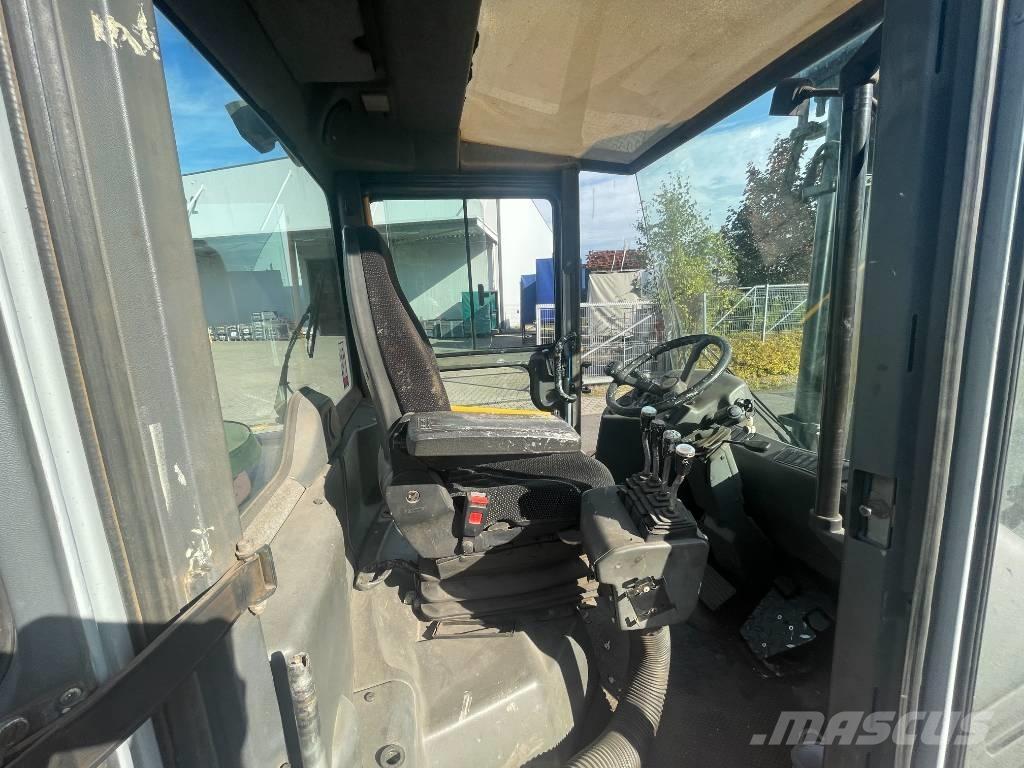 Kalmar DCE 50-6 Diesel trucks