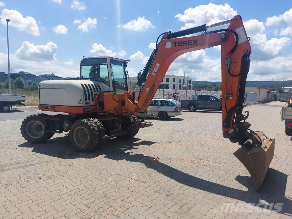 Schaeff HML32 | CW08 Wheeled excavators